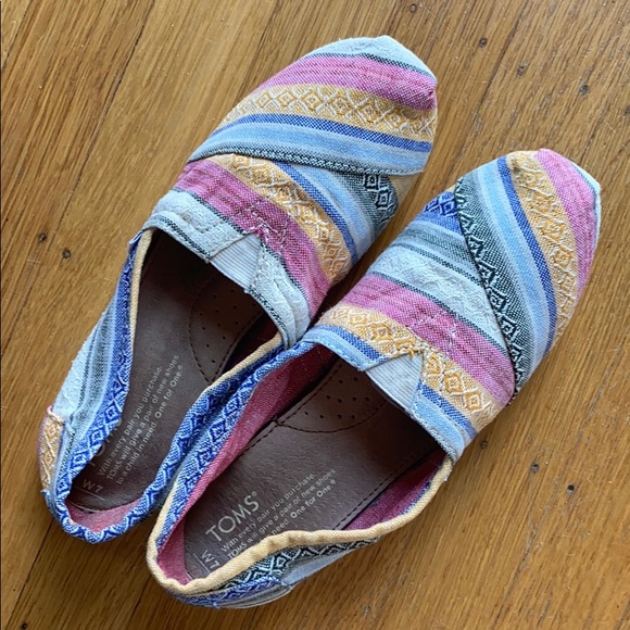 Pastel Tribal Print Toms Alpargatas Women’s 7 - Picture 2 of 11
